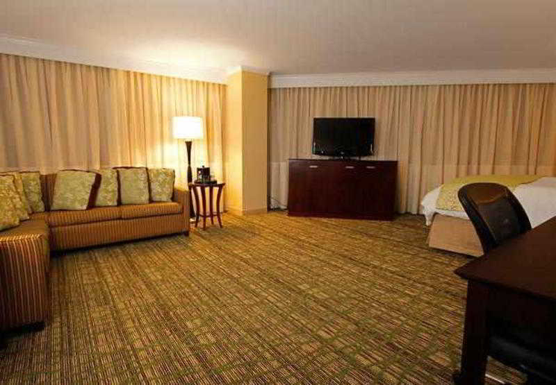 Marriott Memphis East Hotel Esterno foto
